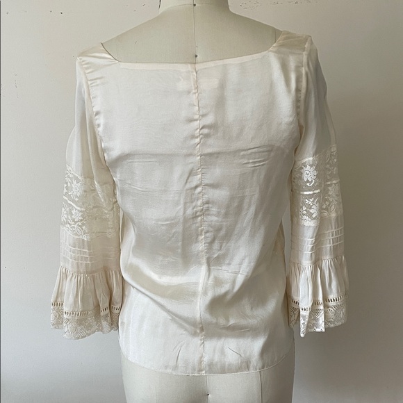 vory Lace Trim Blouse - Picture 2 of 5